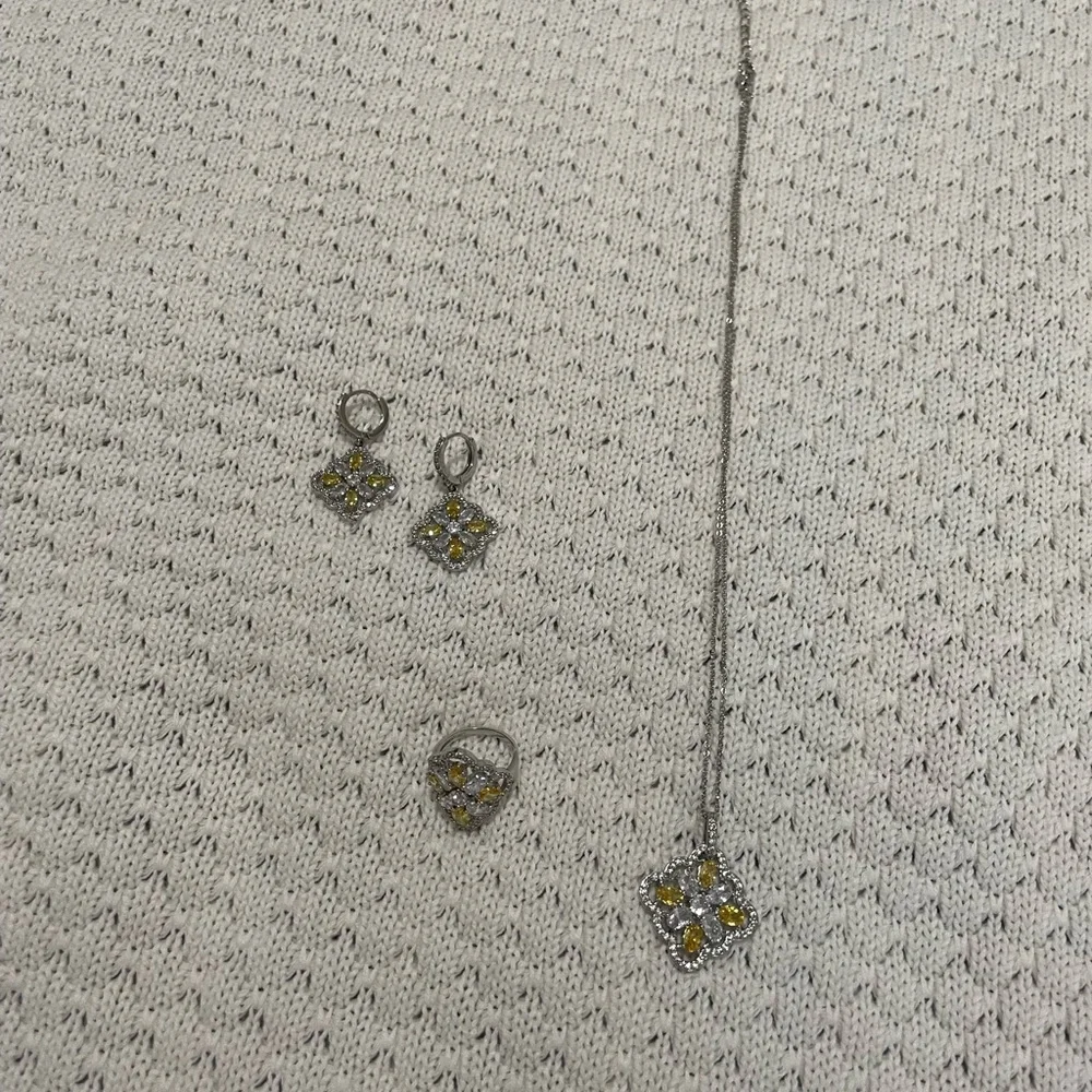 Natural oval yellow citrine with white sapphire bridal set. 925 sterling sliver - Picture 2 of 10